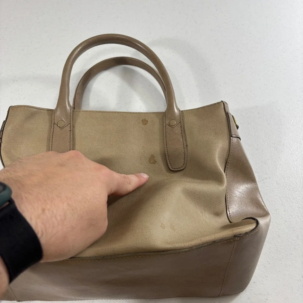 Liz Claiborne Tan Taupe Satchel Handbag Two Tone Gold Hardware Tote Bag